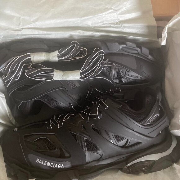 Size 12 - Balenciaga Track LED Sneaker Black - Picture 1 of 5